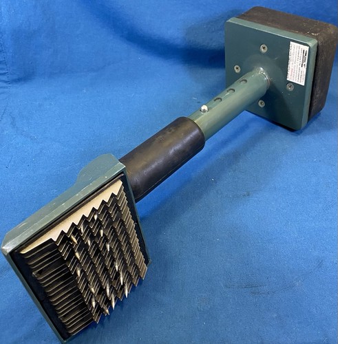 Carpet installer knee kicker - installer,